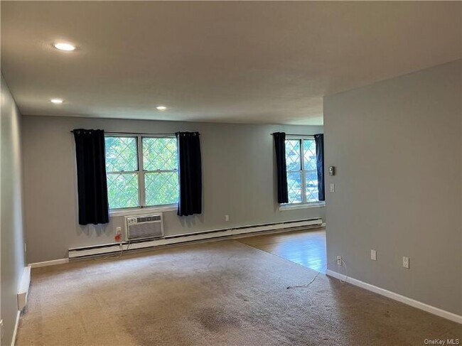 Building Photo - 572 Sierra Vista Ln