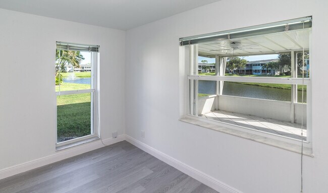 Foto del edificio - 2830 SW 13th St