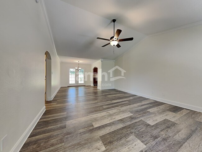 Building Photo - 7648 Applecross Rd
