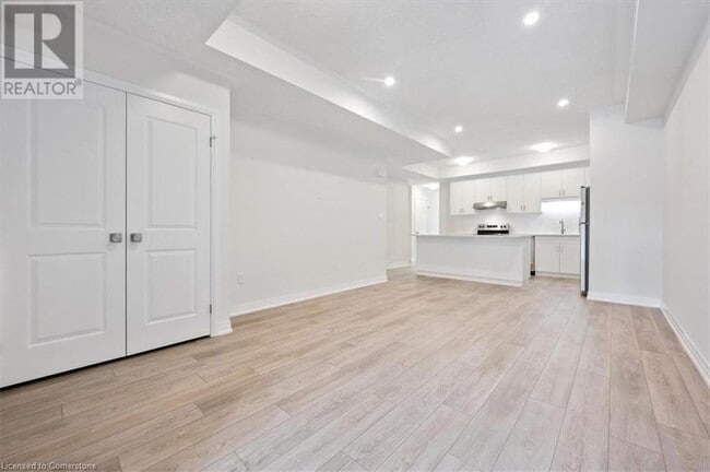Building Photo - 99 REVERIE Wy