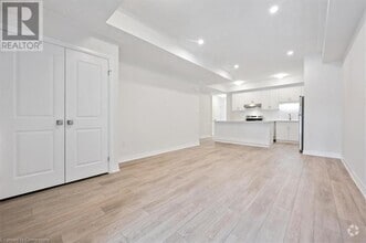 Building Photo - 99 REVERIE Wy