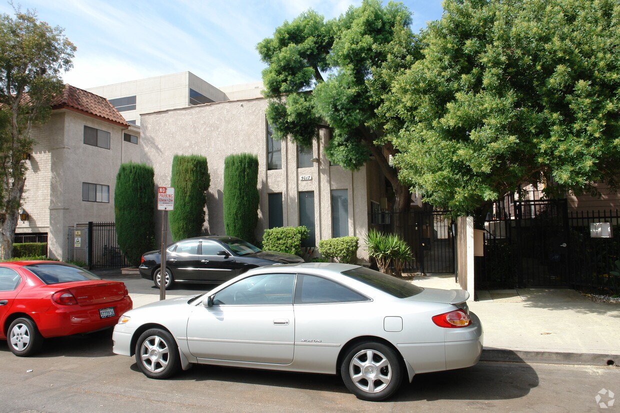 Building Photo - 5017 Tilden Ave