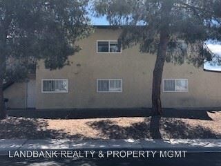 Building Photo - 5325 Redberry St