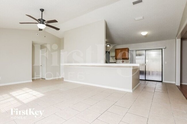 Building Photo - 1689 Cedro Ave