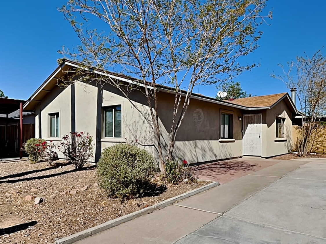 Foto principal - 4648 E Wayland Rd