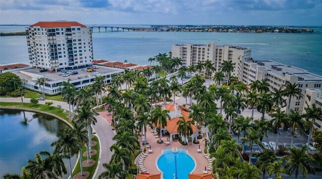 Foto del edificio - 6105 Bahia Del Mar Cir