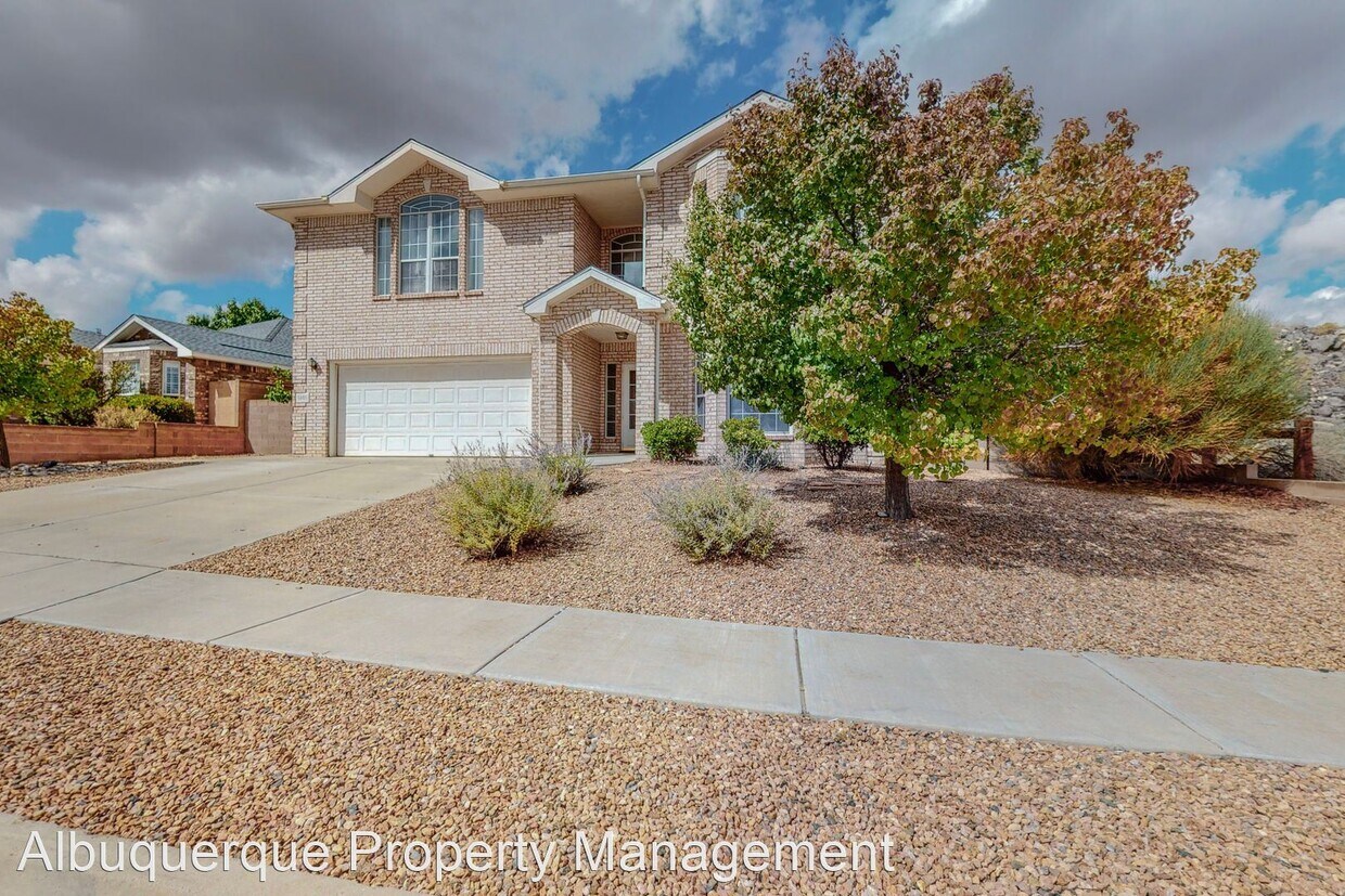 5 br, 3 bath House 5105 Cumberland Pl NW House Rental in