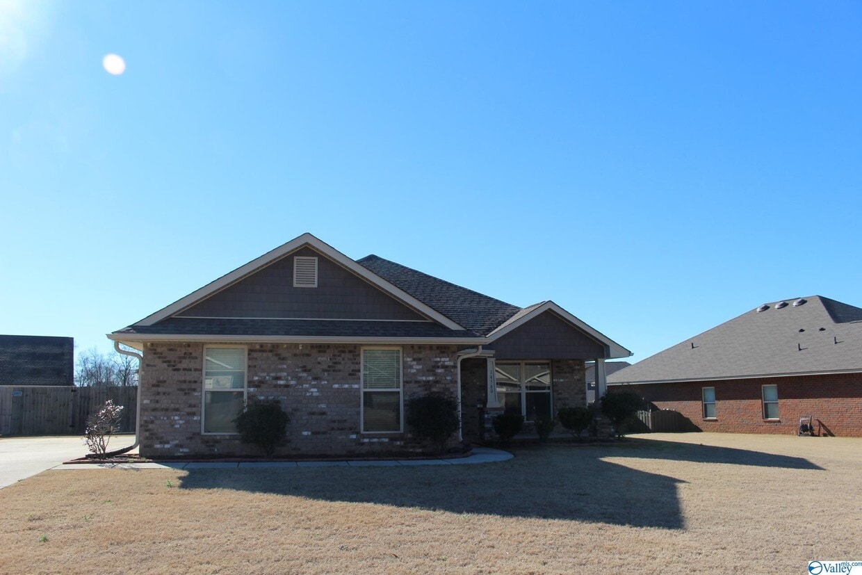 14560 Water Stream Dr, Harvest, AL 35749 House for Rent in Harvest