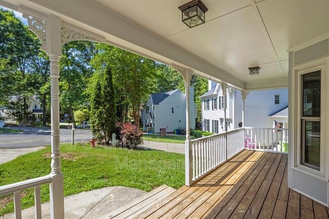 Foto del edificio - 4904 Kinross Ct
