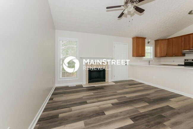 Building Photo - 4 Bedroom Pet-Friendly Home in COVINGTON, GA with Main Street Renewal