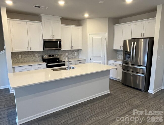 Foto del edificio - 5173 Brailey Cir