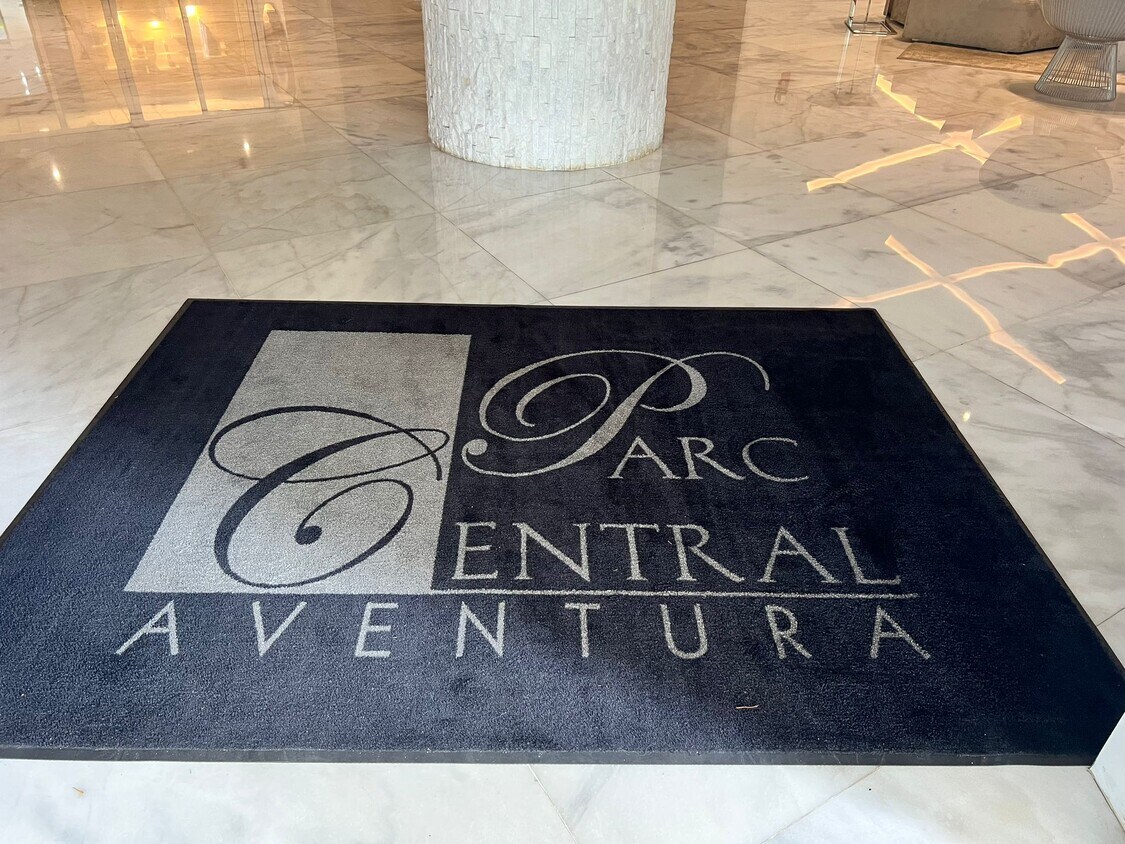 Photo - 3300 NE 192 St (Aventura, FL)