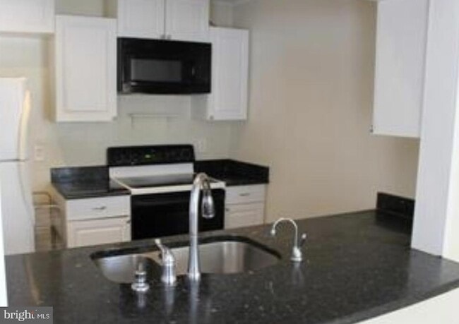 Building Photo - 10408 Parthenon Ct