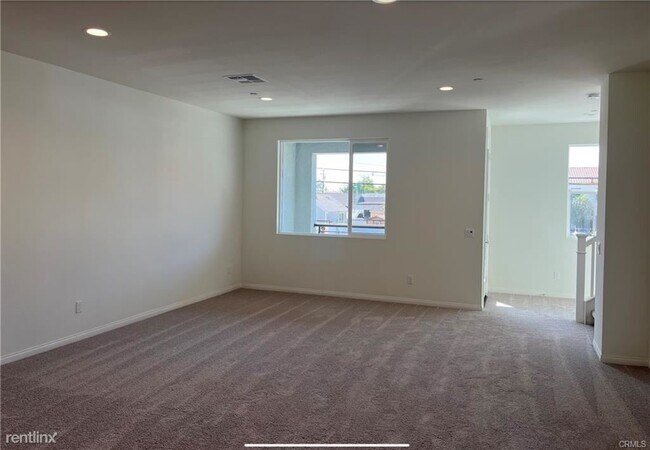 Foto del edificio - 4 br, 3.5 bath House - 271 N Garfield St