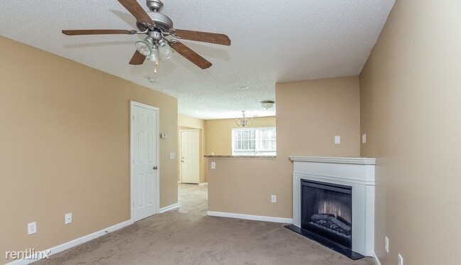 Building Photo - 3 br, 2.5 bath House - 3076 Broadleaf Trail