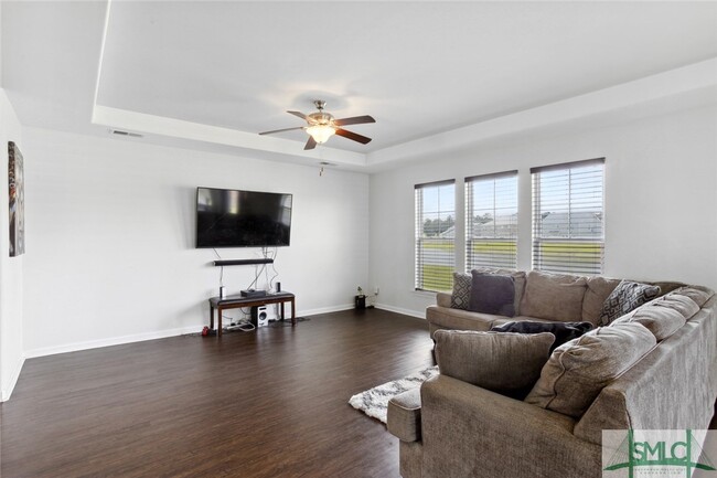 Building Photo - 207 Brickhill Cir