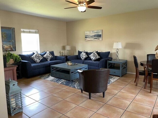 Building Photo - 126 Pike St