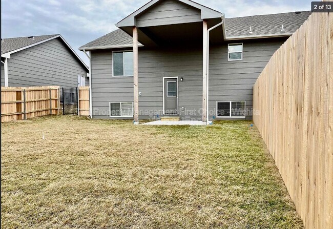 Foto del edificio - 5321 N Toben Ct