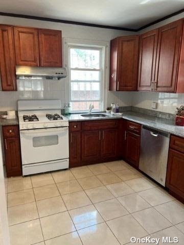 Foto del edificio - 62-53 Wetherole St