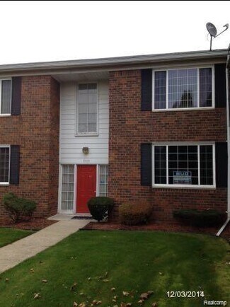 Building Photo - 25332 Shiawassee Cir