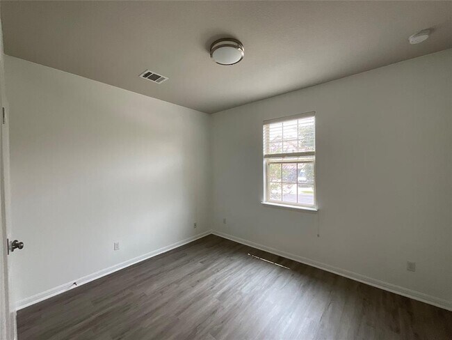 Building Photo - 18405 Wind Valley Way