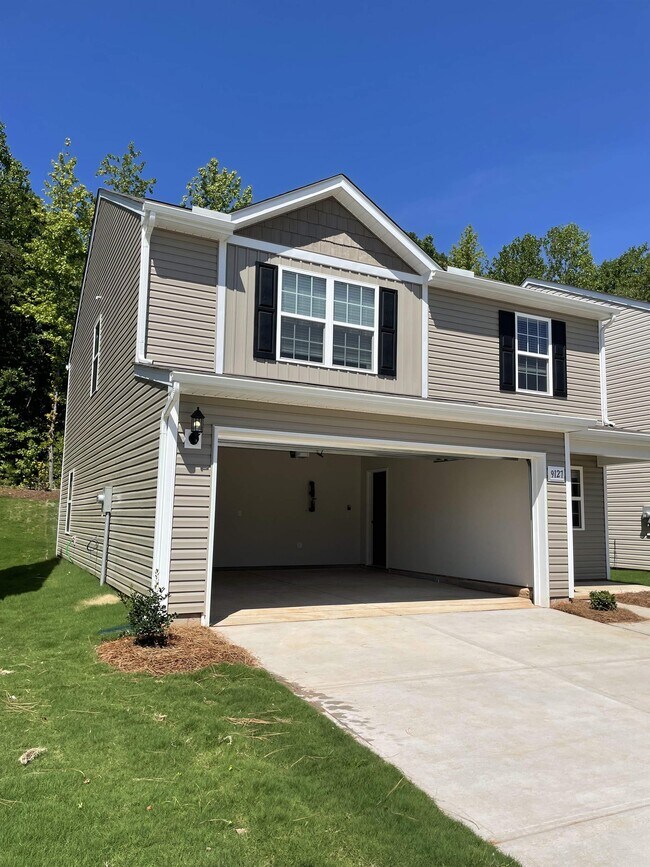9127 Creedmore Hills Dr, Charlotte, NC 28214 House Rental in