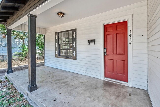 Building Photo - Charming 2BD 1BA Home in Waco - Available in April!