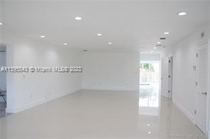 Building Photo - 4655 SW 14th St