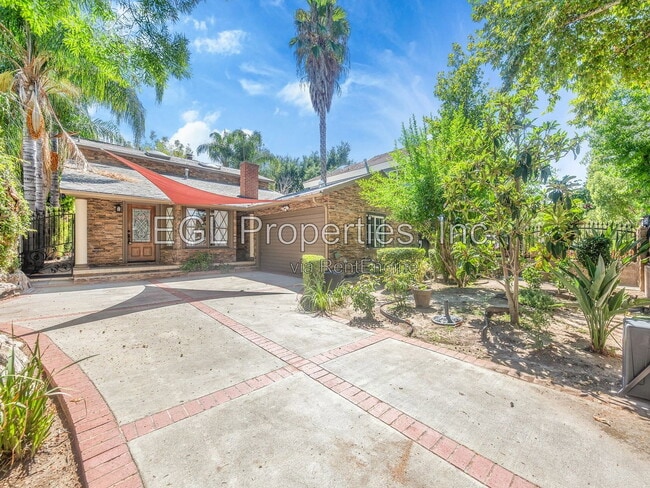 Building Photo - 22018 Dumetz Rd