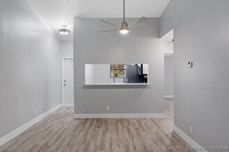 Building Photo - 3139 Millwood Terrace