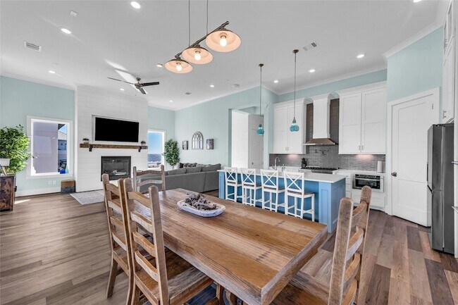 Building Photo - 312 Seagrass