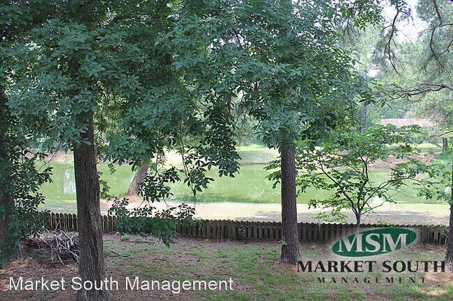 Foto del edificio - 3 br, 2 bath House - 21 Bristlecone Drive