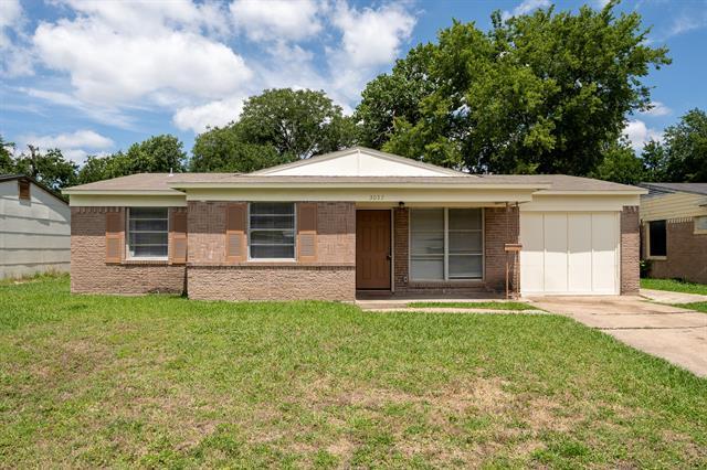 Building Photo - 3057 Dogwood Dr