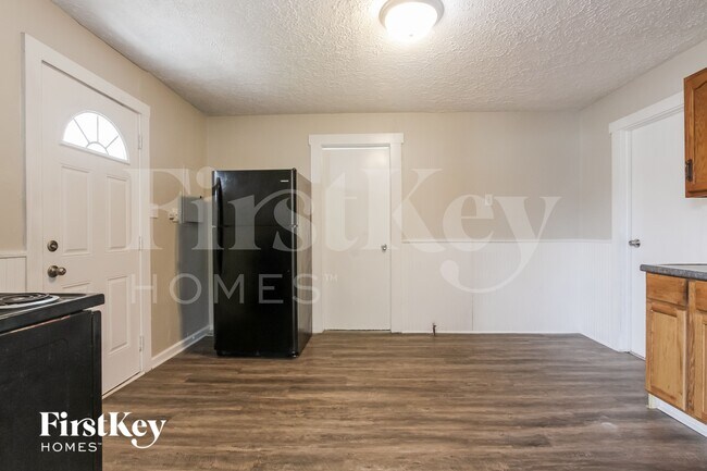 Foto del edificio - 2752 S Rybolt Ave