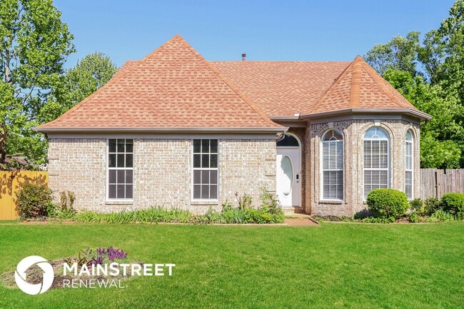 Building Photo - 5852 Eaton Cove