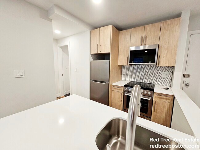 Foto del edificio - 529 Beacon St