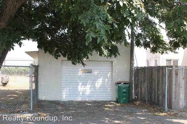 Building Photo - 3049 W Highway 12