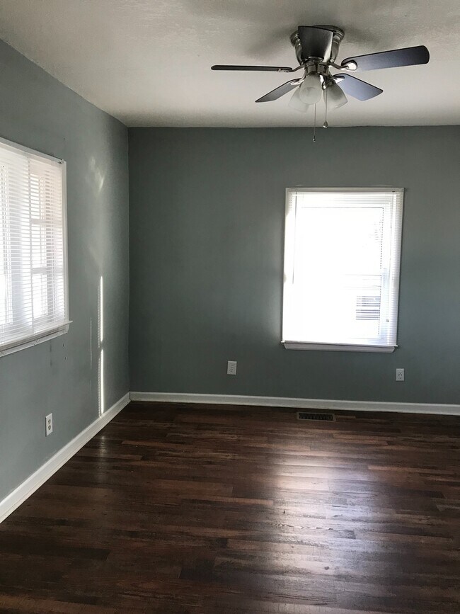 Foto del edificio - Three Bedroom Home Downtown Corbin, KY