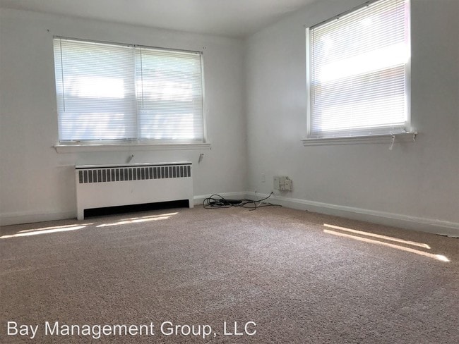 Building Photo - 8524 Chestnut Oak Rd