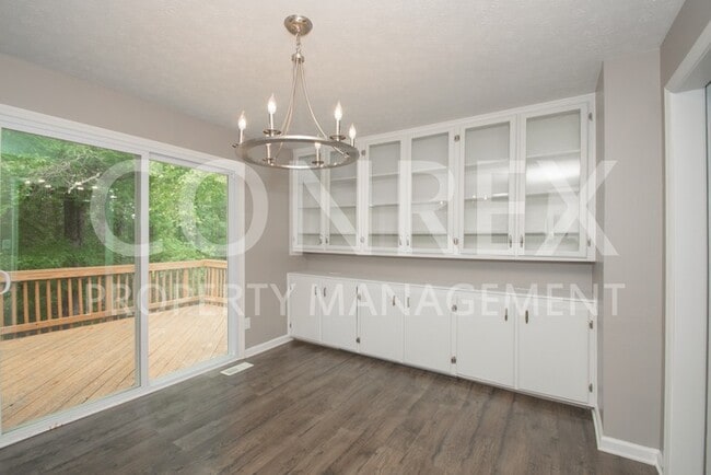 Building Photo - 704 Danton Ln