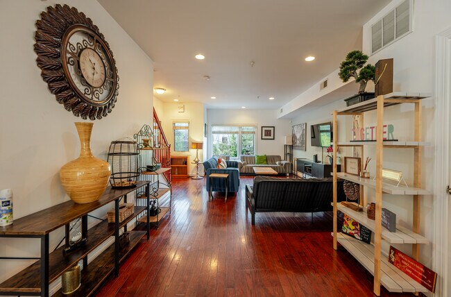 Foto del edificio - 1308 Talbert Ct SE