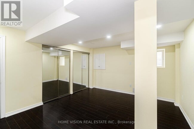 Building Photo - 6 Nova Scotia Rd