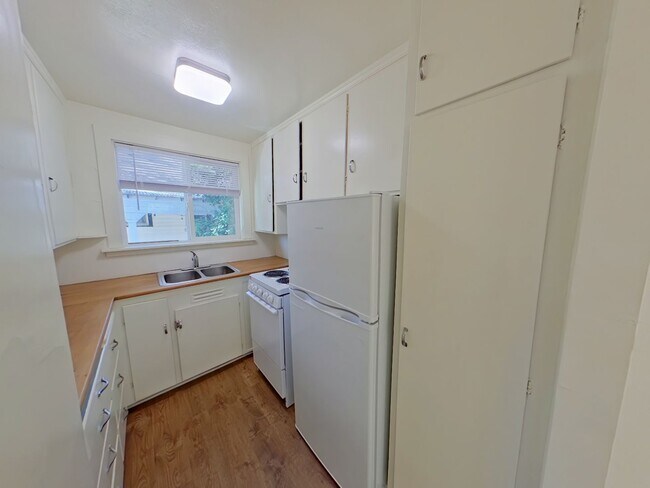 Foto del edificio - Glacier Tri-Plex