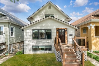 Building Photo - 2705 Cuyler Ave