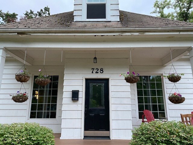 Foto del edificio - 728 Wilbur St SE