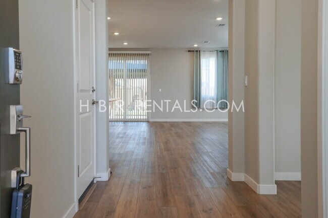 Foto del edificio - 1038 Osprey Dr