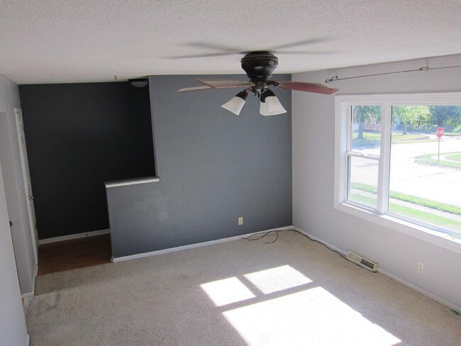 Building Photo - 606 Northbrook Dr