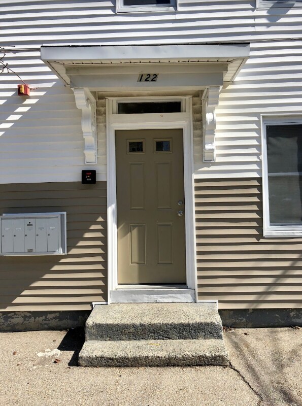 Building Photo - 122 Juniper St