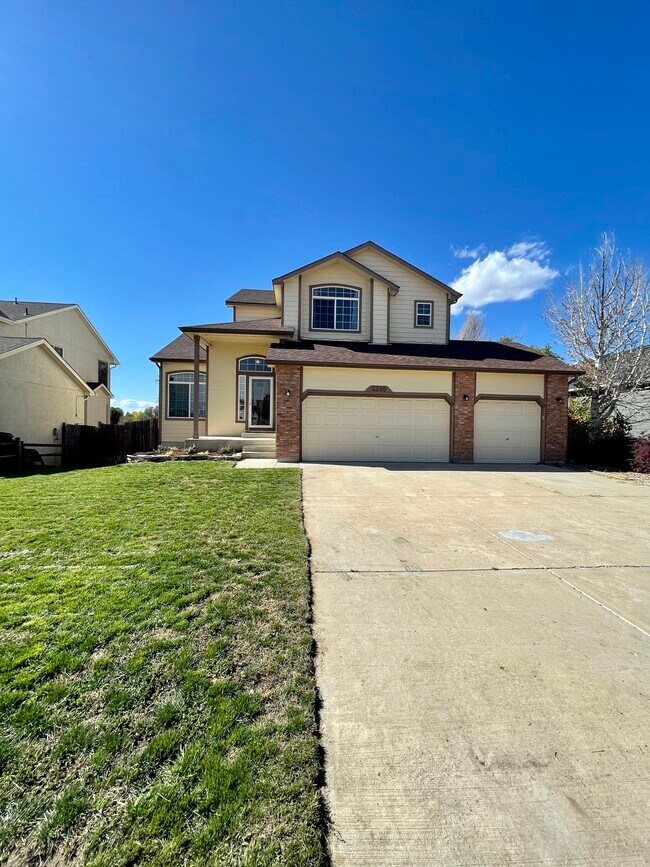 Foto del edificio - 5340 Bradley Cir