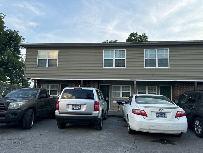 Foto del edificio - 1207 Holly Ave
